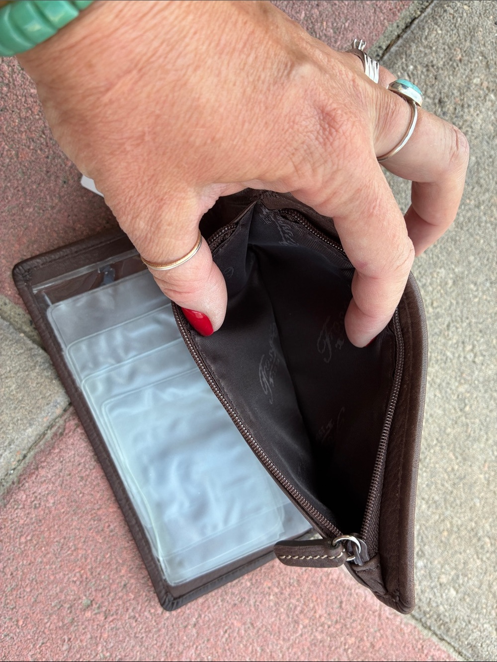 NWT Fossil Wallet - Picture 3 of 4